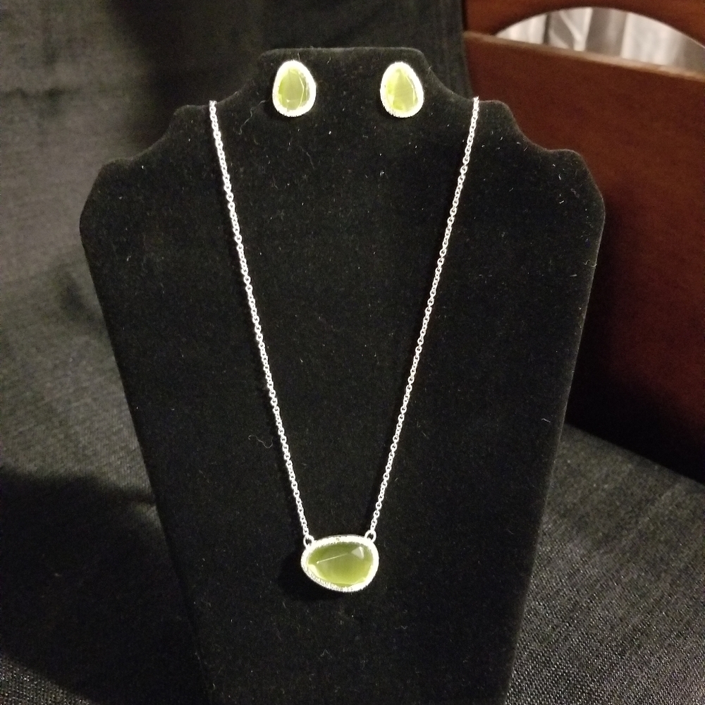 New sage green shimmering neclace & earrings set